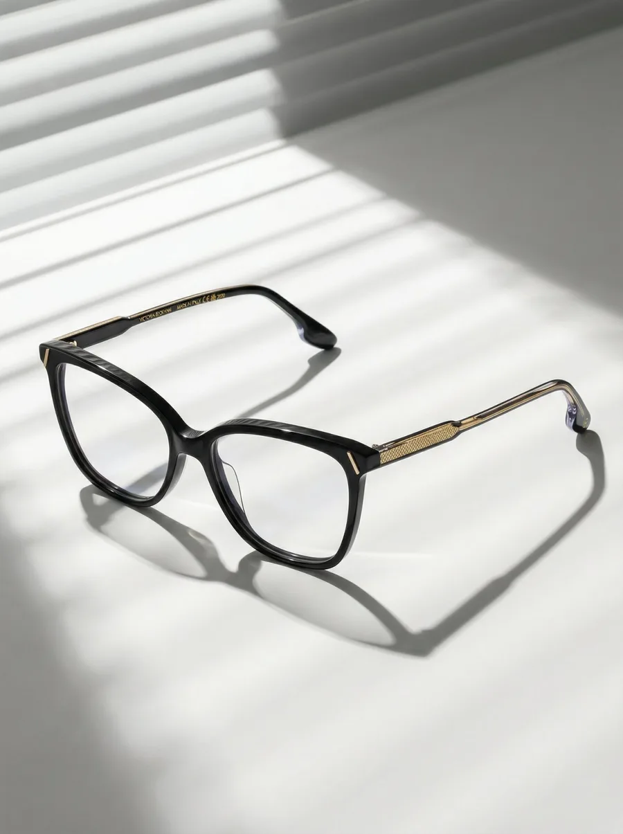 AI vizuál — brýle Victoria Beckham